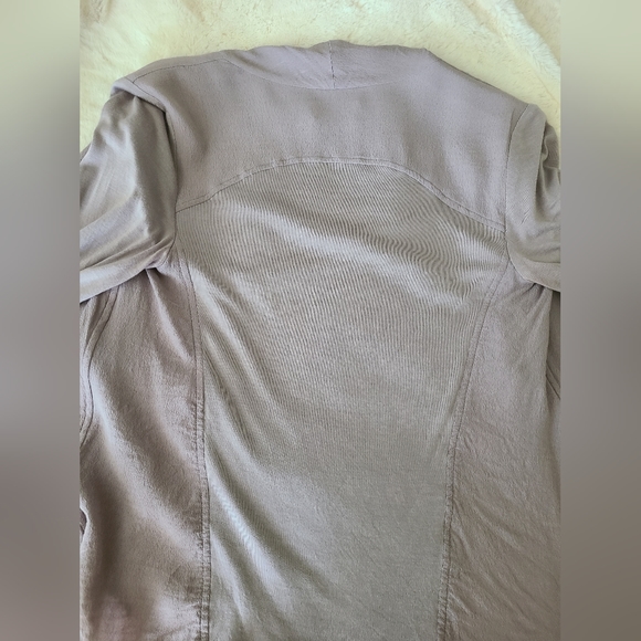 Aritzia Babaton Waterfall Top - Picture 5 of 5